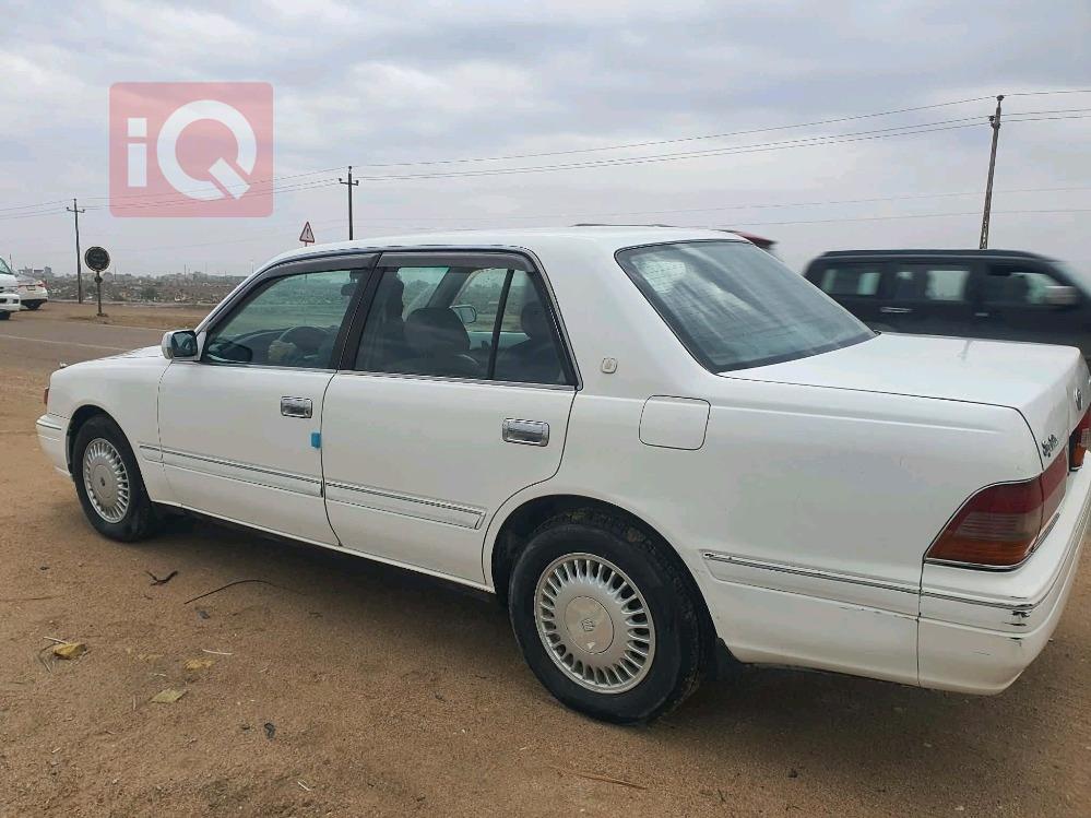 تويوتا كراون